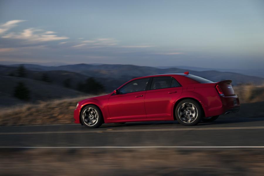 Chrysler 300C S 2015 года  (фото 47 из 59)
